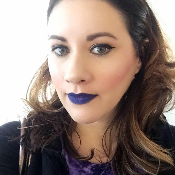 Meet your Posher, Colleen - Picture 2 of 2